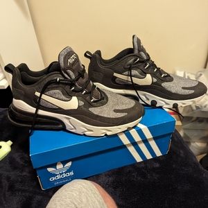 Nike Air Max 270 react size 10
